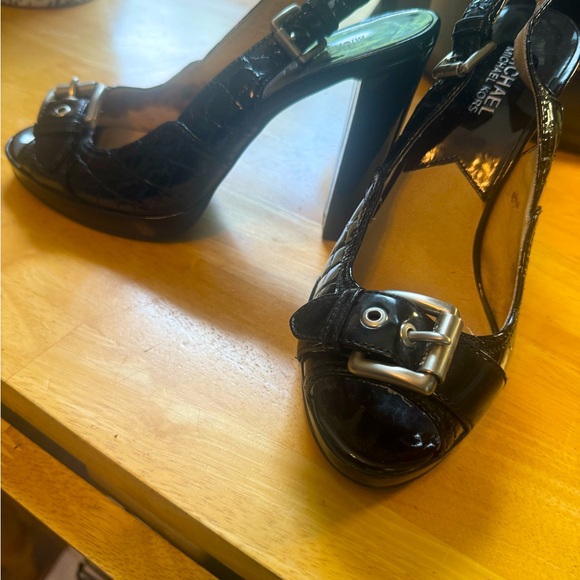 Michael Kors Heels - Picture 1 of 2